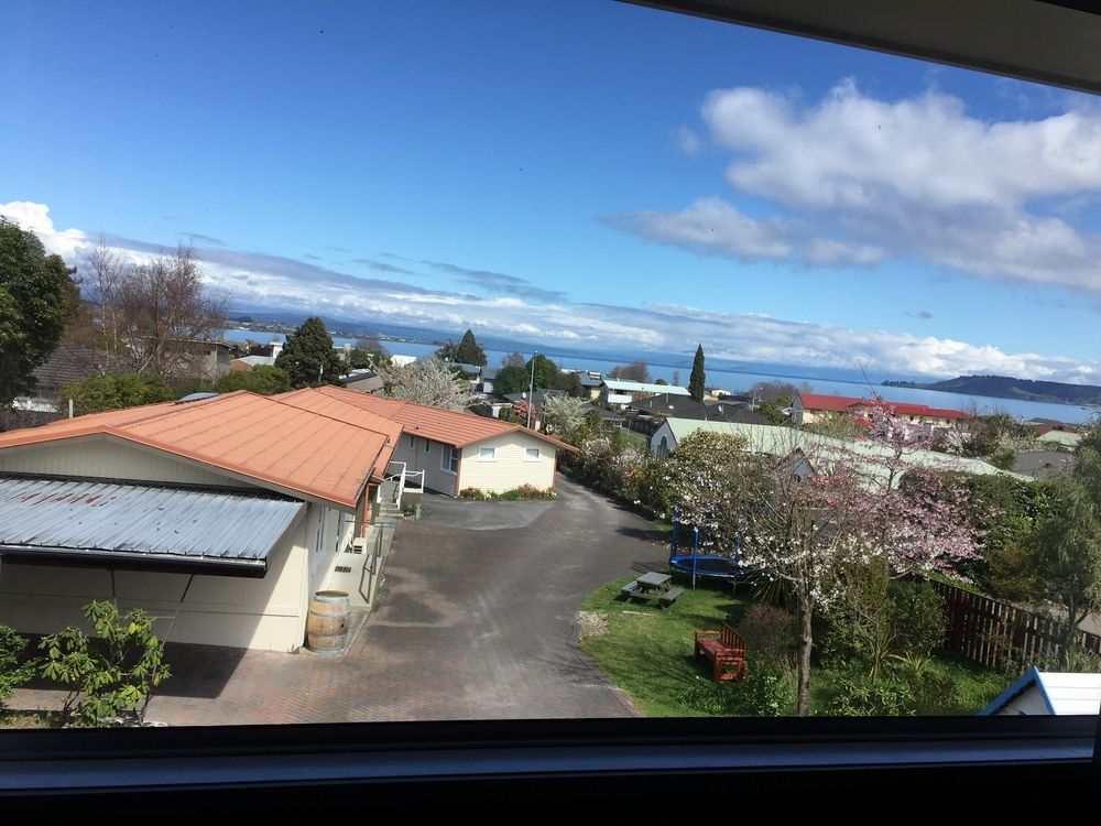 Dunrovin Motel タウポ エクステリア 写真
